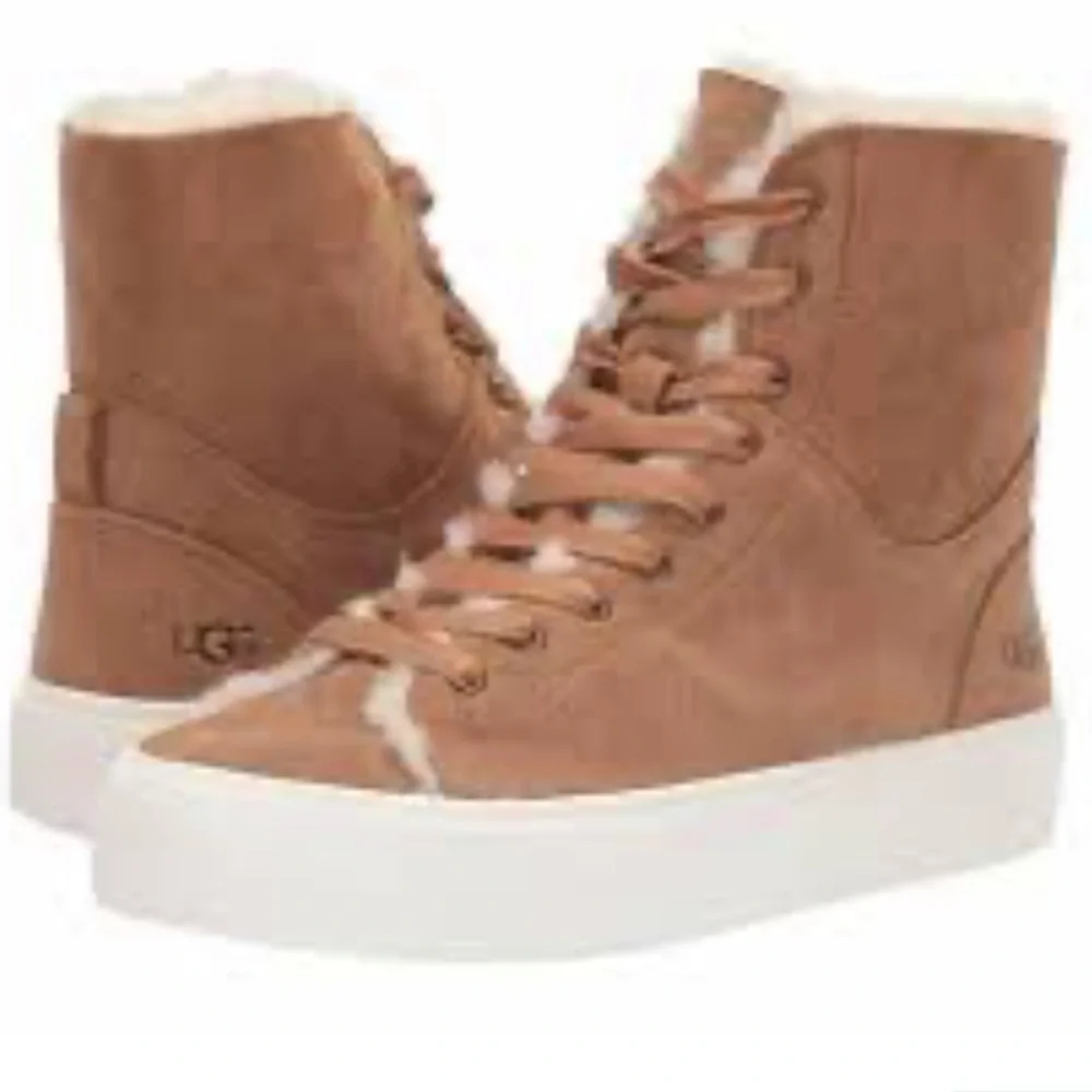 Ugg beven sneaker boots ✨ - Picture 3 of 8